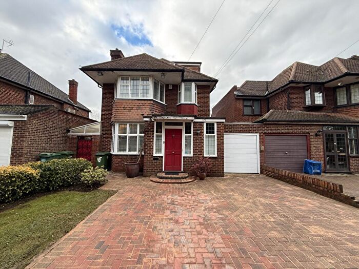 5 Bedroom Detached House For Sale In Salmon Street, London, NW9