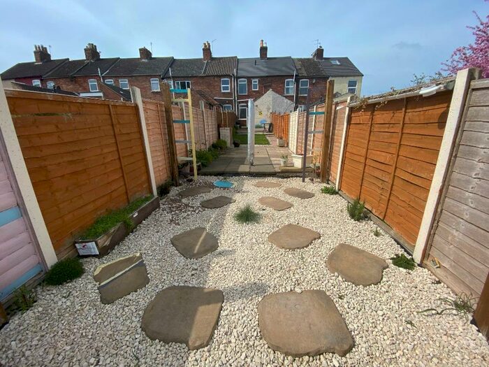 2 Bedroom Terraced House To Rent In Westbourne Place, Grantham, NG31