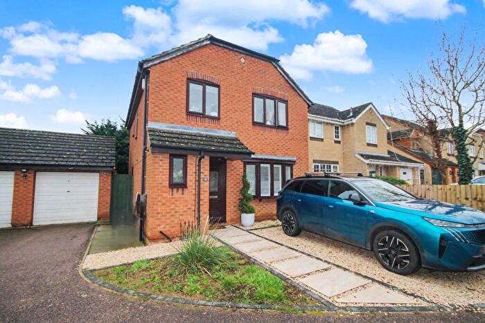 4 Bedroom Detached House For Sale In Excelsior Gardens, Northampton, NN5