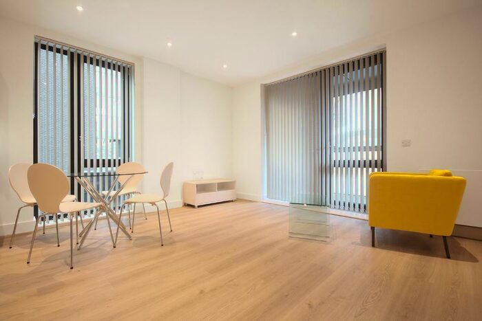 1 Bedroom Flat To Rent In Sailors House, Deauville Close, London, E14