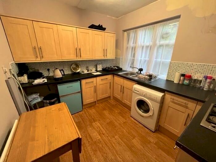 2 Bedroom Flat To Rent In Ravenhurst Road, Harborne, Birmingham, B17