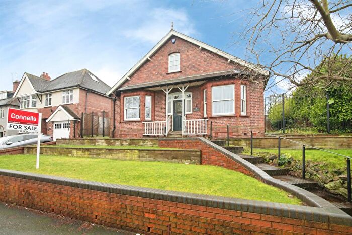 5 Bedroom Detached Bungalow For Sale In St. James's Road, Dudley, DY1