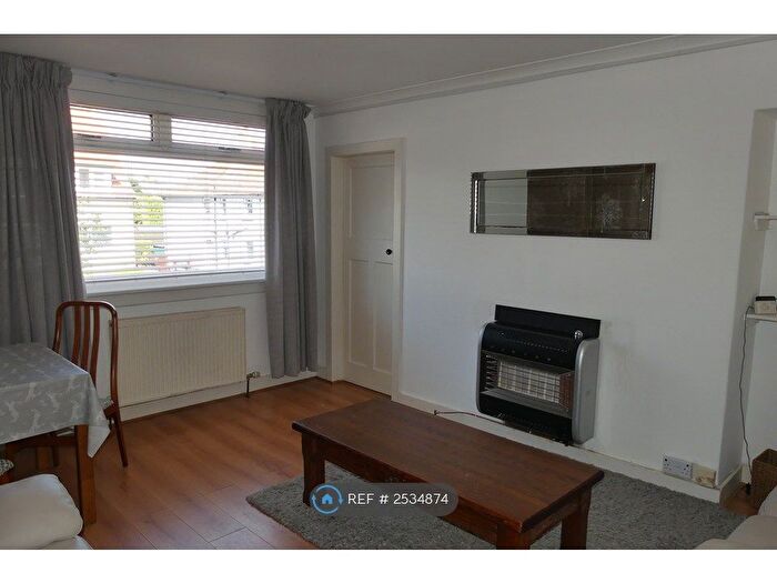 2 Bedroom Maisonette To Rent In Kaimhill Circle, Aberdeen, AB10