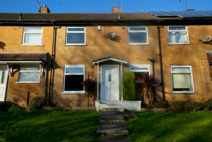 3 Bedroom House To Rent In Becket Walk, Sheffield, S8