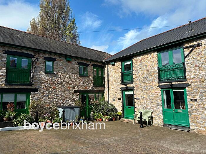 2 Bedroom Property To Rent In Greenswood Road, Brixham, TQ5