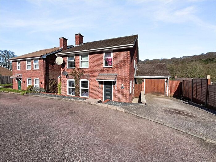 4 Bedroom Detached House For Sale In Tufa Close, Walderslade Woods, Chatham, Kent, ME5