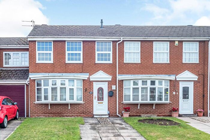 3 Bedroom Terraced House For Sale In Charnwood Way, Leamington Spa, CV32