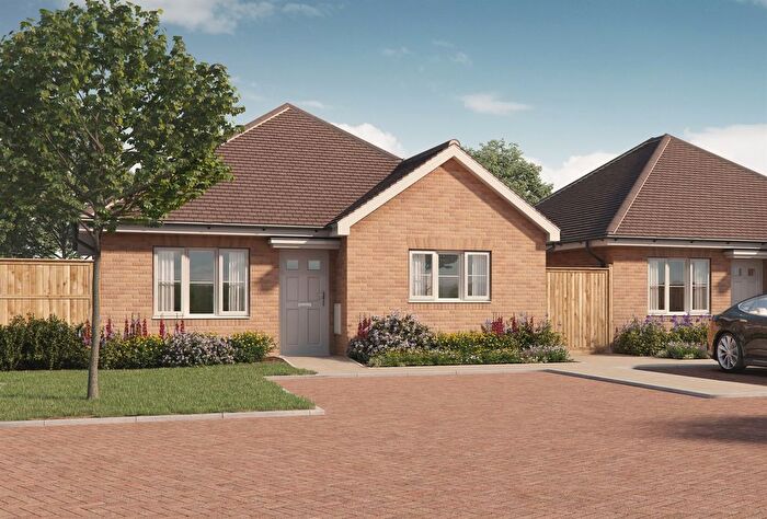 2 Bedroom Detached Bungalow For Sale In Chestnut Grove, Borden, Sittingbourne, ME9