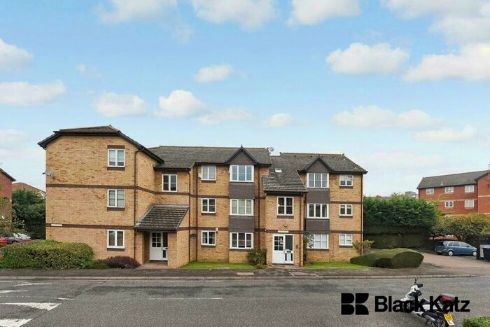 1 Bedroom Flat To Rent In Gaugin Court.Stubbs Drive, Bermondsey, SE16