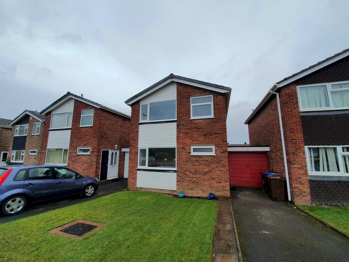 3 Bedroom House To Rent In Crabtree Place, Sheffield, S5