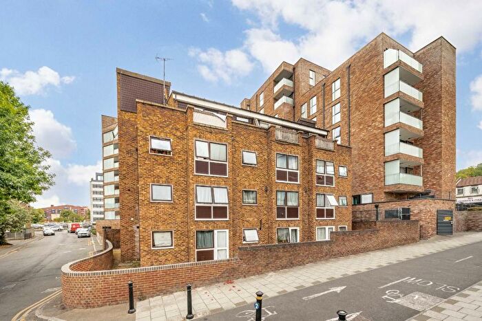 1 Bedroom Flat For Sale In Sherwood Road, South Harrow, HA2
