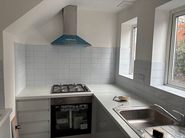 3 Bedroom Semi Detached House To Rent In Renfrew Road, Hounslow, TW4