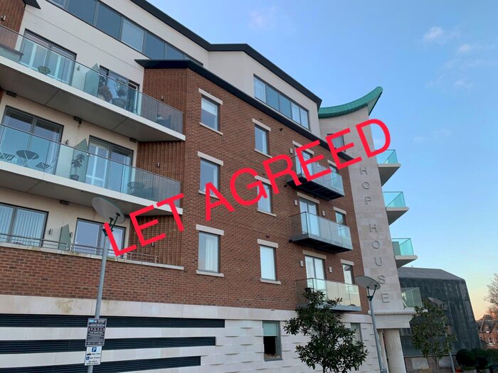 3 Bedroom Flat To Rent In Eldridge Street, Dorchester, DT1