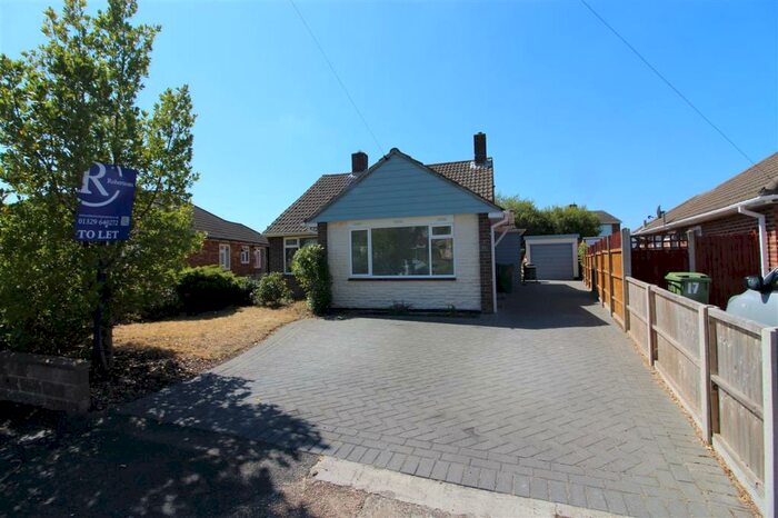 2 Bedroom Bungalow To Rent In Valley Rise, Southampton, Sarisbury Green, SO31