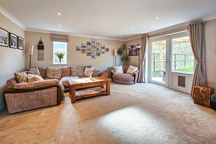 5 Bedroom Detached House To Rent In Azerley Grove, Harrogate, HG3