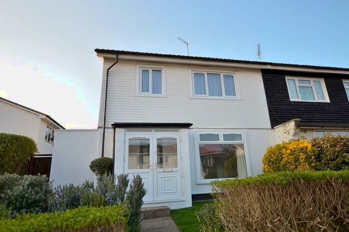 3 Bedroom House To Rent In Cherston Road, Loughton, IG10