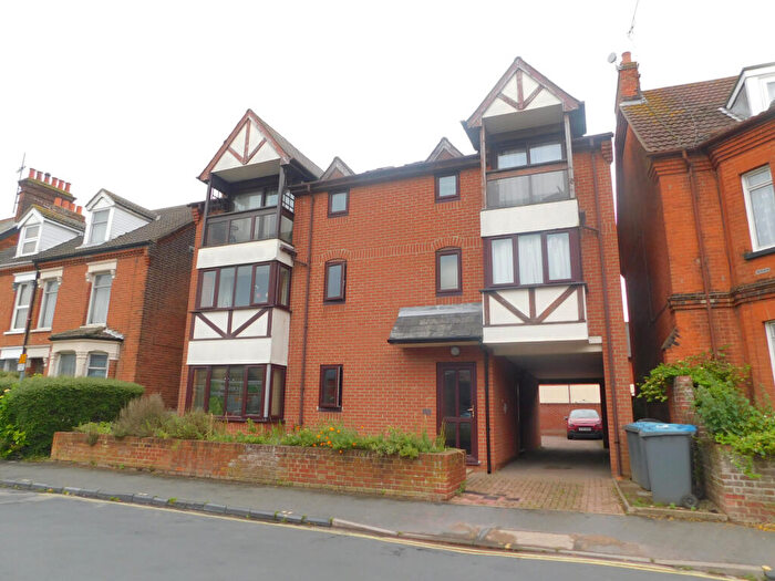 2 Bedroom Apartment To Rent In Victoria Street, Felixstowe, IP11