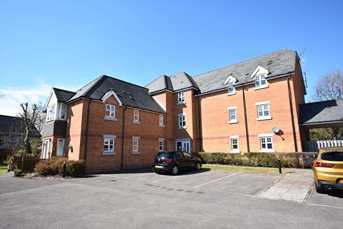 2 Bedroom Apartment For Sale In Heol Tre Forys, Penarth, CF64