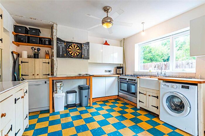 3 Bedroom Bungalow For Sale In Moor End, Eaton Bray, Central Bedfordshire, LU6