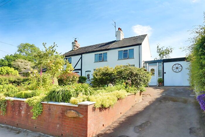 3 Bedroom Cottage For Sale In Nantwich Road, Audley, ST7