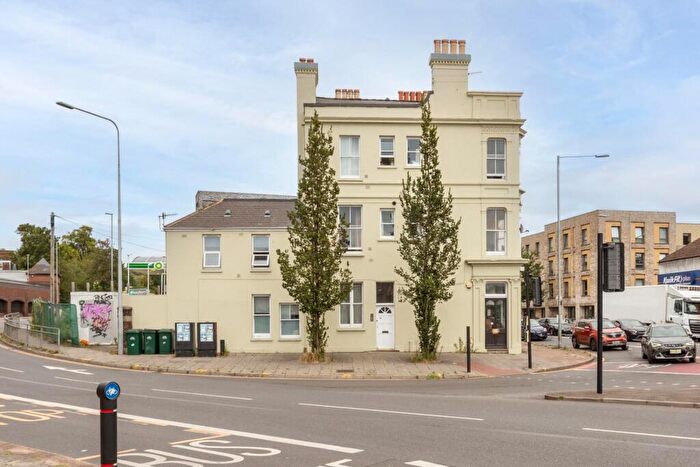 1 Bedroom Flat To Rent In Lewes Road, Brighton, BN2