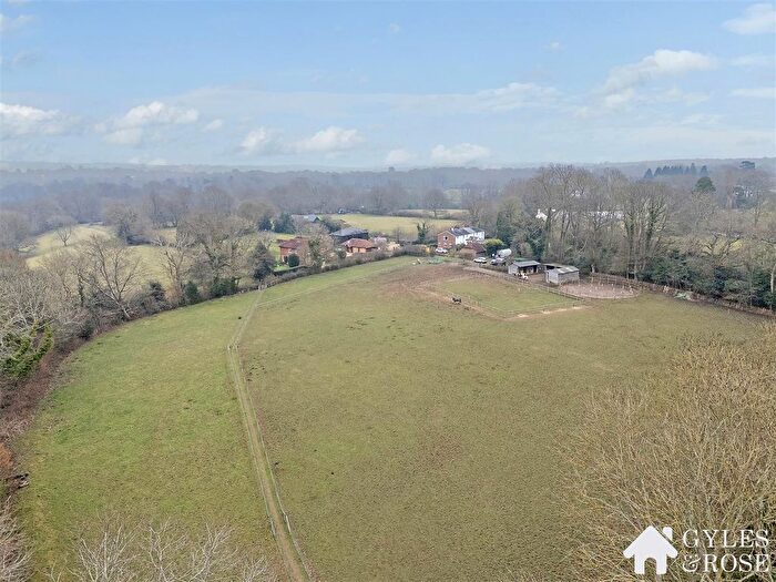 2 Bedroom Terraced House For Sale In Leggs Lane, Tunbridge Wells, TN3