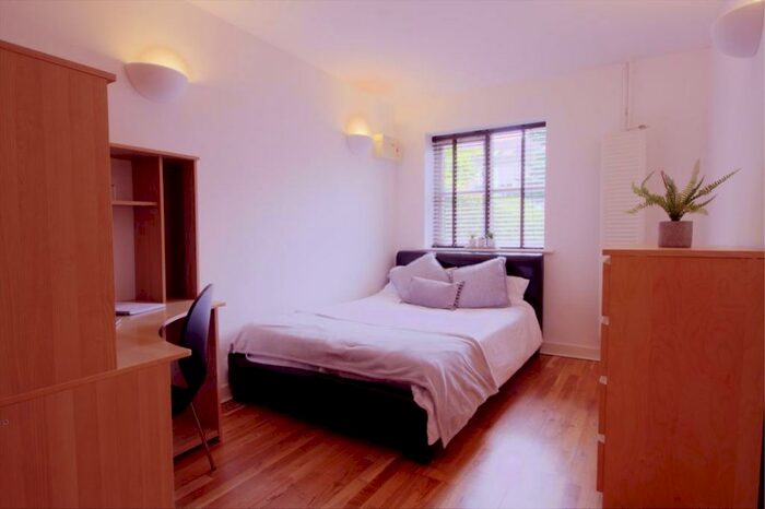 2 Bedroom Apartment To Rent In Adcocks Close, Loughborough, LE11
