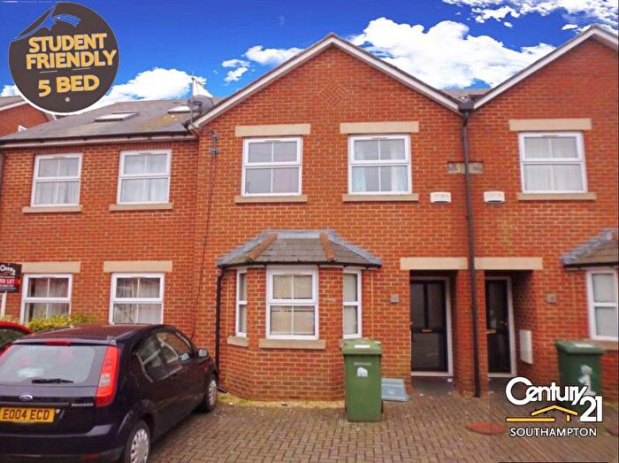 5 Bedroom Terraced House To Rent In |Ref: |, Avenue Road, Southampton, SO14