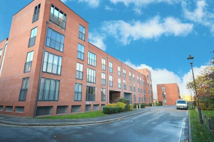 2 Bedroom Apartment To Rent In Ascote Lane, Solihull, West Midlands, B90