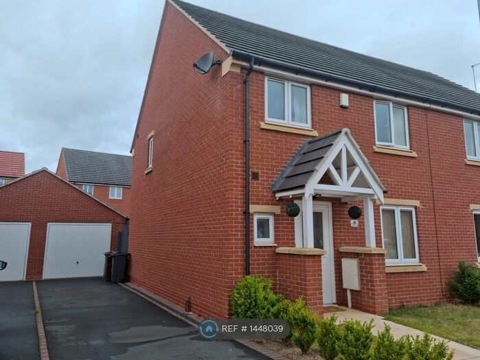 3 Bedroom Semi-Detached House To Rent In Watkin Drive, Loughborough, LE11