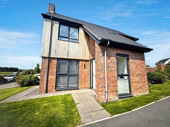 3 Bedroom Detached House For Sale In Roeburn Avenue, Preston, PR3