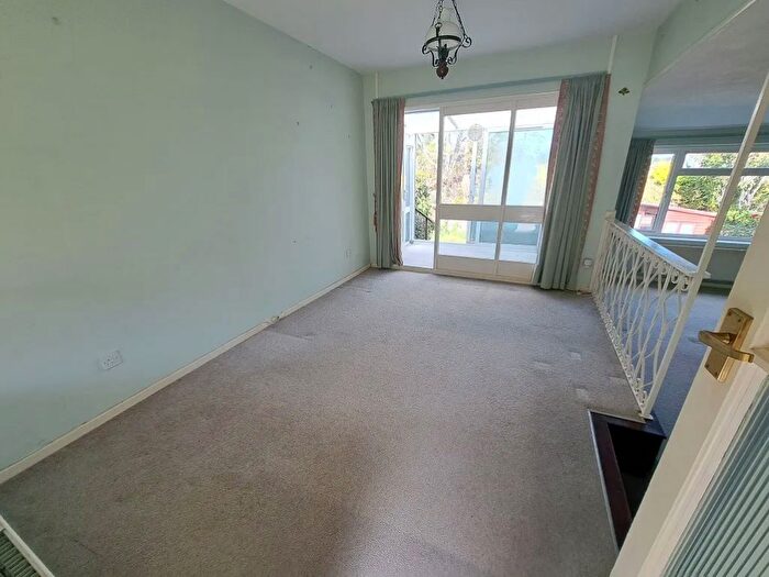 2 Bedroom Detached Bungalow For Sale In Buckhurst Close, Eastbourne, East Sussex, BN20