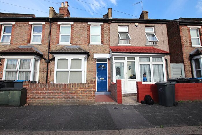 3 Bedroom Terraced House To Rent In Wentworth Road, Croydon, CR0