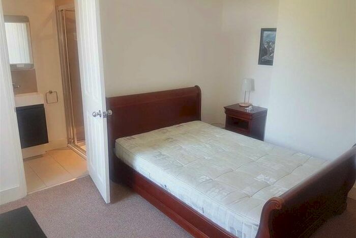 5 Bedroom Terraced House To Rent In Guildford Road, Canterbury, CT1