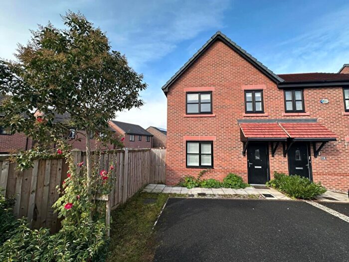 3 Bedroom Semi-Detached House To Rent In Arkwright Way, Swinton, M27