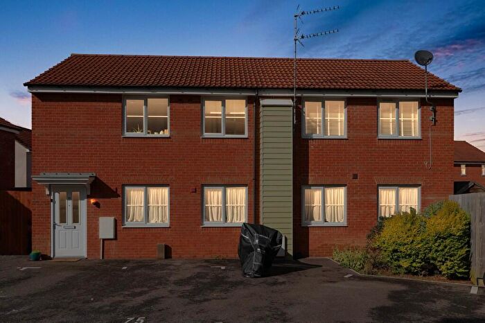 2 Bedroom Maisonette For Sale In Barn Orchard, Cranbrook, EX5