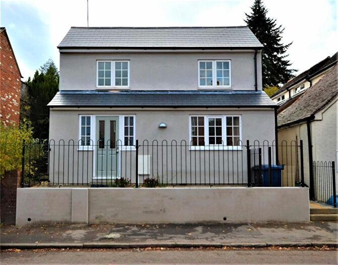 2 Bedroom Apartment To Rent In Frensham Road, Lower Bourne, Farnham, Surrey, GU10