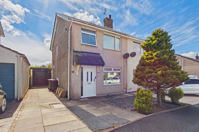3 Bedroom Semi-Detached House For Sale In Murton Park, Arlecdon, CA26