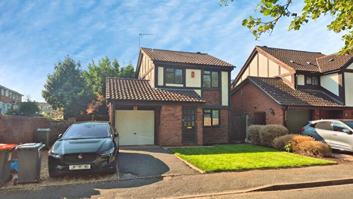 3 Bedroom Detached House To Rent In Staines Square, Dunstable, LU6