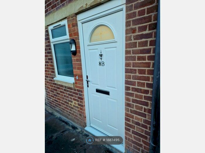 Studio To Rent In Carlton Parade, Orpington, BR6