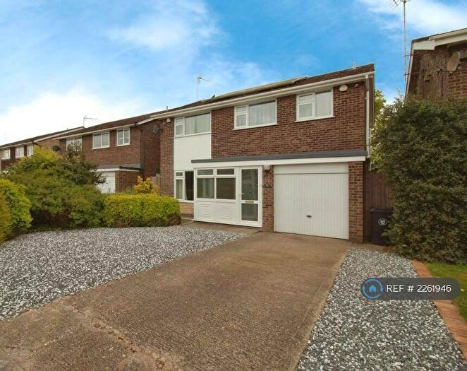 4 Bedroom Detached House To Rent In Dovecote Road, Market Deeping, Lincolnshire, PE6