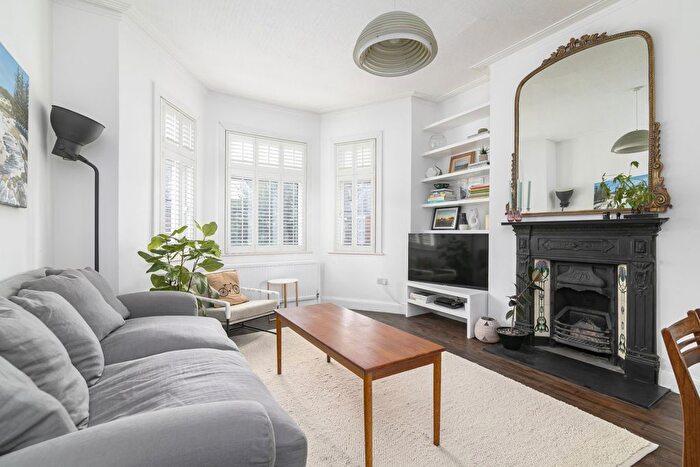 3 Bedroom Terraced House To Rent In Forburg Road, Cazenove, N16