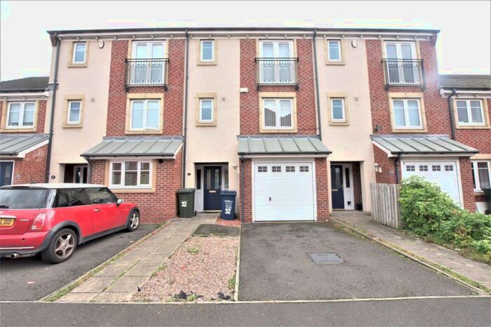 4 Bedroom Terraced House To Rent In Manor Park, High Heaton, Newcastle Upon Tyne NE7