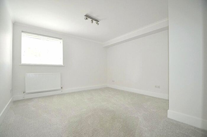 2 Bedroom Apartment To Rent In Stanley Road, Carshalton, SM5