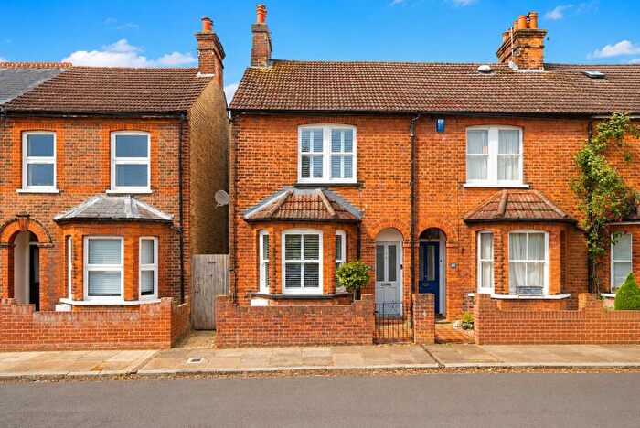 3 Bedroom End Of Terrace House For Sale In Warwick Road, St. Albans, Hertfordshire, AL1