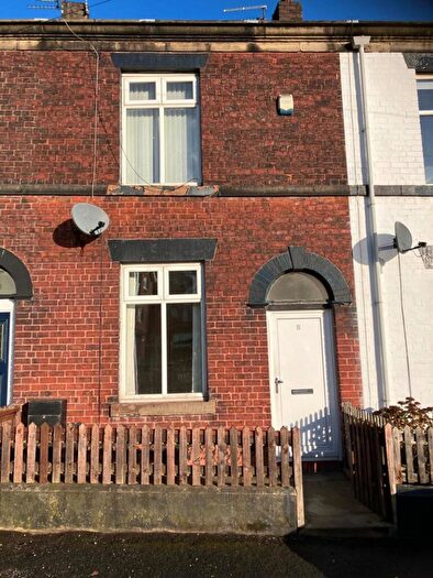 2 Bedroom House To Rent In Hulme Street, Bury, BL8