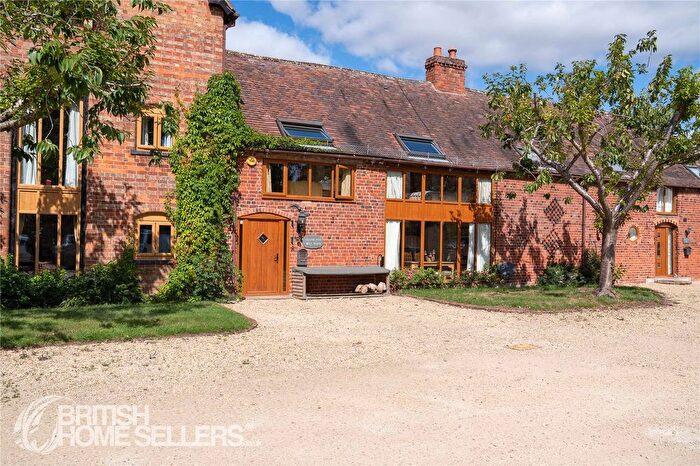 3 Bedroom Detached House For Sale In Ullington, Evesham, Worcestershire, WR11