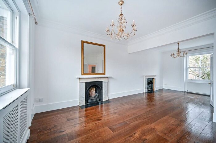 2 Bedroom Flat To Rent In Cardigan Road, Richmond, TW10