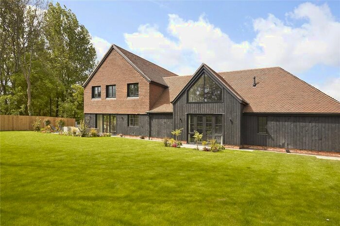 3 Bedroom Semi-Detached House For Sale In Smalls Hill Road, Norwood Hill, Horley, Surrey, RH6