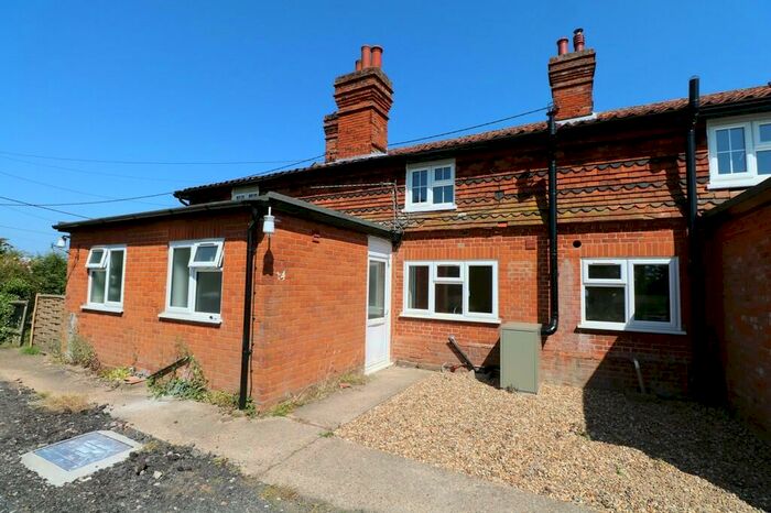 2 Bedroom Terraced House To Rent In New Road, Thelveton, IP21